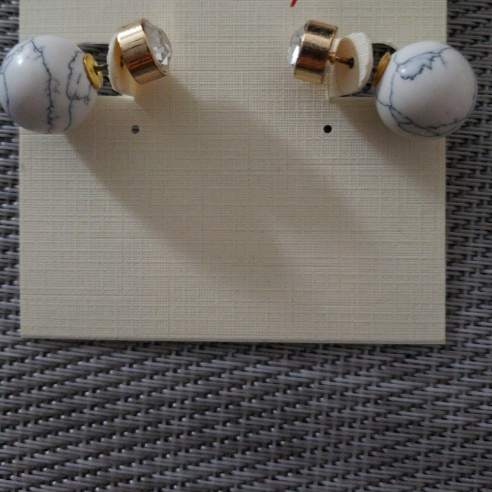 NEW .. earrings